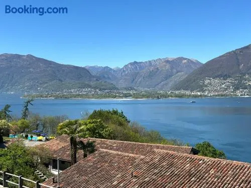 1 Zimmer Apartment mit Seesicht und Pool - Image 1