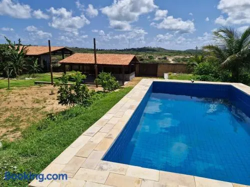 Espaço incrível com piscina proximo a Genipabu - Image 1