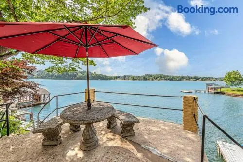 Lake Hickory Trio 1 BR Pink Unit - Image 1