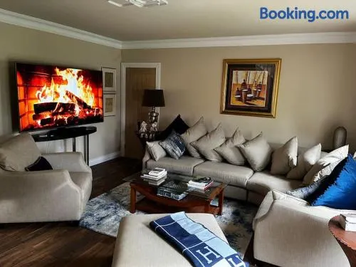 Sarsa Cottage Ballynahinch - Image 1