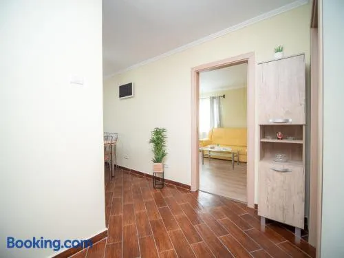L&R Modern Apartment - Image 1