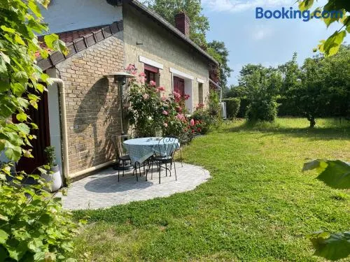 Studio épicéa avec jardin et stationnement dans charmante propriété proche gare - Image 1