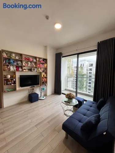Fully Furnished 2 Bedroom Apartment, Luxury Masteri Lumiere at Vinhome Grand Park D9 - Image 1