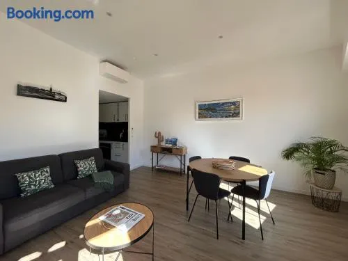 Duplex au cœur du village de Cassis - Image 1