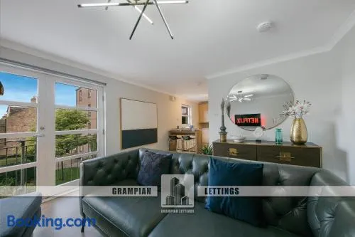 Dee Street Suite - Grampian Lettings Ltd - Image 1