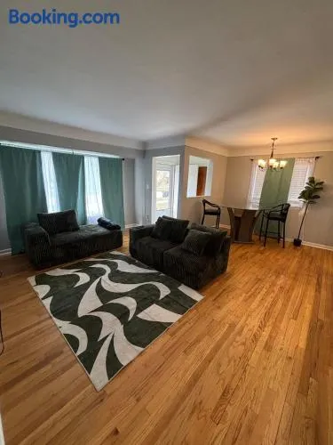 Comfort at the Ville - Image 1