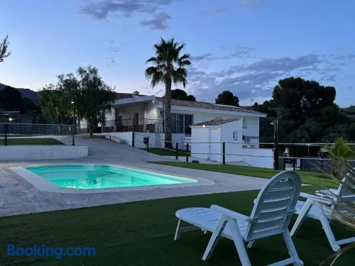 Villas de lujo - El Descanso Cazorla - Piscina, Barbacoa, Terraza y Parking incluido - Image 1