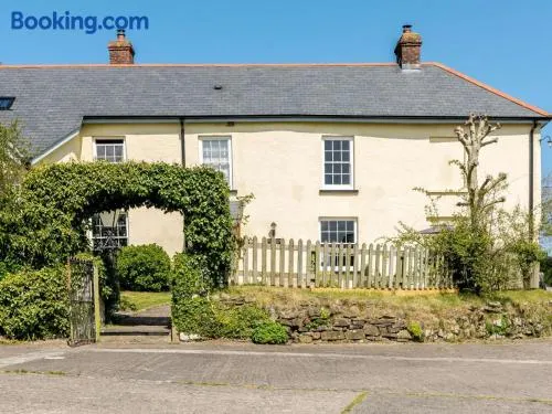 1 Bed in Bideford oc-51784 - Image 1