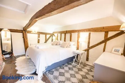 Wayside Cottage, Dennington - Image 1