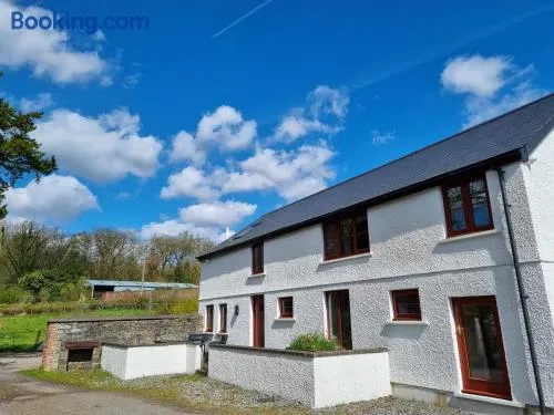 Kestrel Farmhouse - Image 1