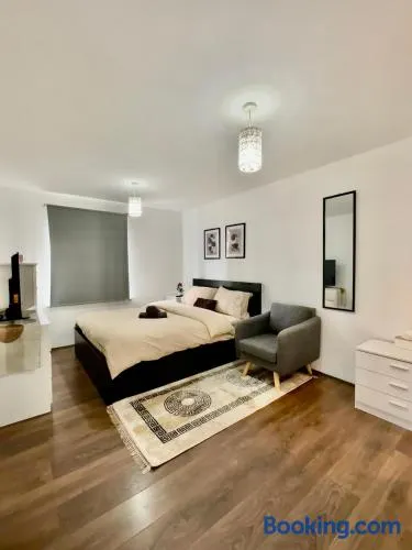 Stay in Stratford - Image 1