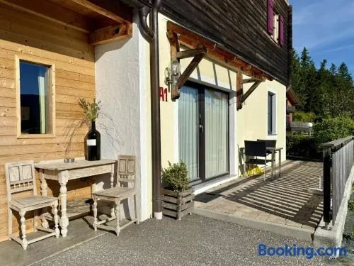 Ferienwohnung mit Garten in ruhiger Lage am Waldrand - Image 1
