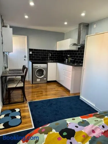 Newly built studio apartment - Image 1