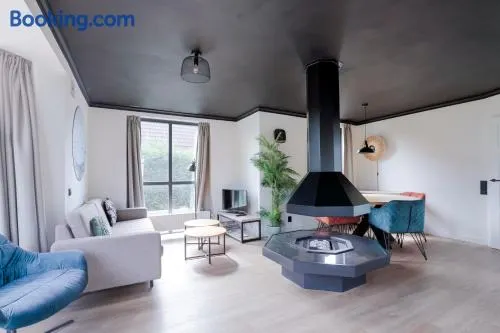 4 - Persoons Wellness Badhuys 13 Bungalow - Image 1