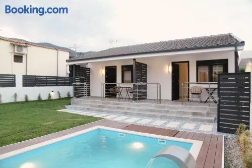 EliGio Luxury Suites - Image 1