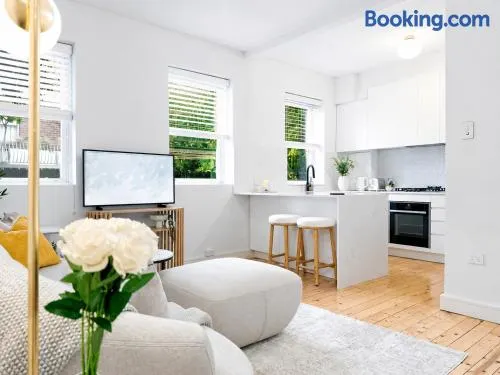 Neutral Bay Village Living - Modern Comfort - BB009 - Image 1