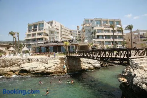 Castel Mare Beach Hotel & Resort - Image 1