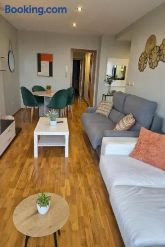 Apartamento Isidro Parga Pondal - Image 1