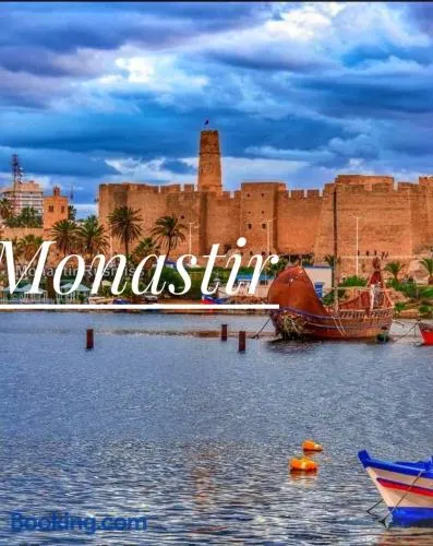 Monastir Bord de Mer Palais Présidentiel - Image 1