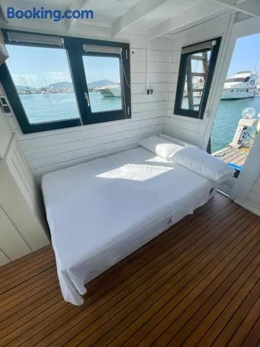 Houseboat BluSeaDream Dolphin 2 - Image 1