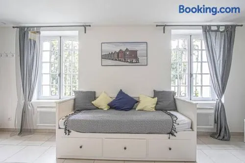 Appartement de charme dans un château à 5 min d'Honfleur - Image 1