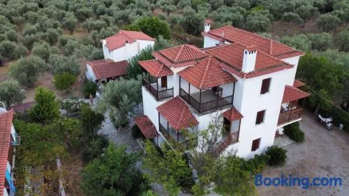 Marlitsis Apartments & Studios - Image 1