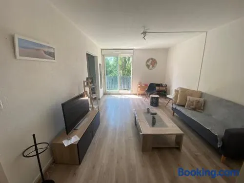 Appartement 3p, 72m2, centre ville, parking privé tout confort - Image 1