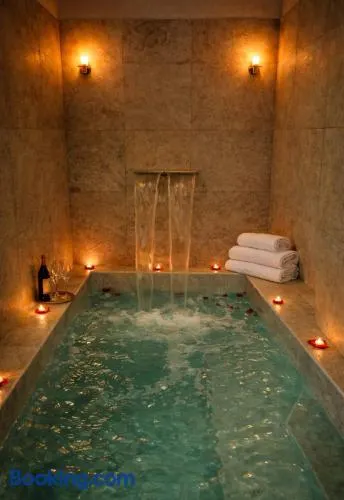 LUXUITE Villa con Piscina e sauna o villa con jacuzzi e doccia emozionale - Image 1