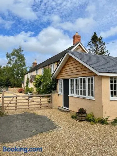 Selwood Cottage Annex - Image 1