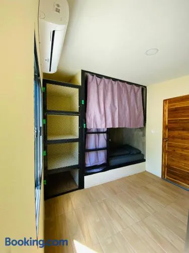The 10 Club Hostel & Tiny Villas - Image 1