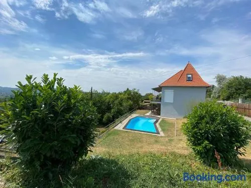 Ravenswood Cottage - Image 1