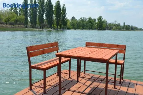 Tóparti Apartmanház - Image 1