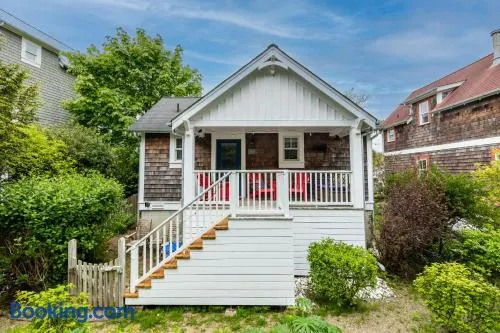 Kays Cottage by Seabrook Hospitality - Image 1