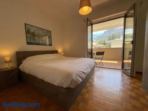 Casa di Tom con balcone, parcheggio e self check in - Image 1