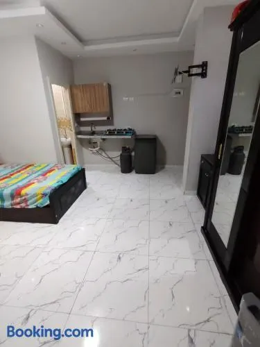 Rahej home - Image 1