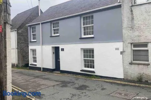 Beautiful Cottage in Central St Columb Major - Image 1