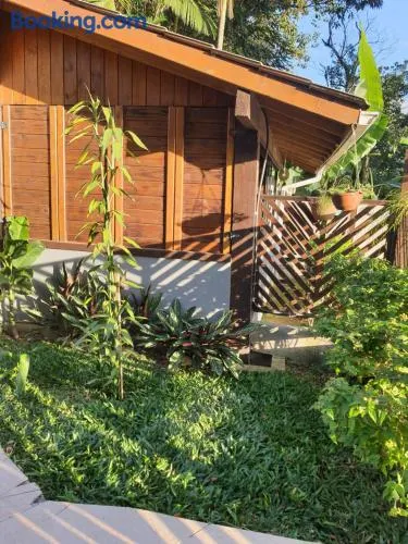Rancho coletivo aconchegante - Image 1