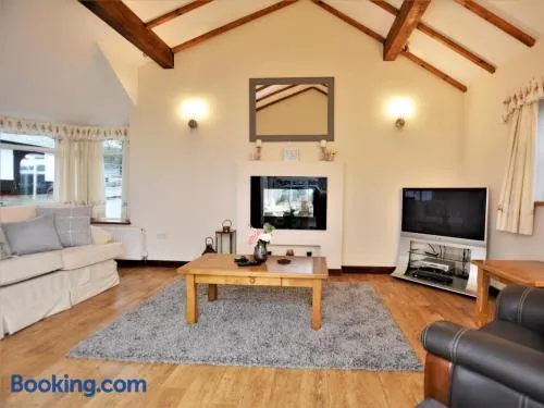 2 Bed in Colwyn Bay oc-77635 - Image 1