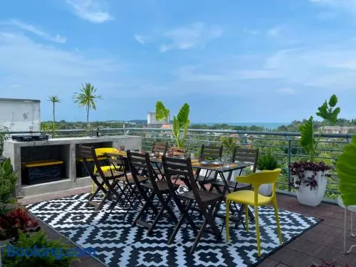 The Coastal Penthouse PD, Seaview, BBQ, 4-10Pax - Image 1