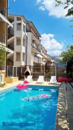 Mikuljan Apartments with Pool-5 min to Beach & Private Parking Included - Image 1