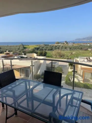 3 bedroom Two bathroom Four balcony 22P 23P penthouse with amazing view roof top - Image 1
