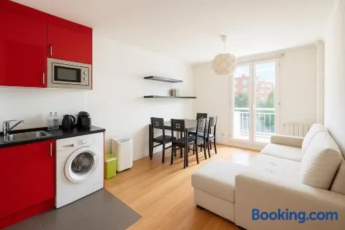 Apartamento centro con garaje - Image 1