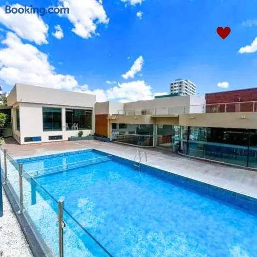 HERMOSO APARTAMENTO con hermosa VISTA Y PISCINA - Image 1