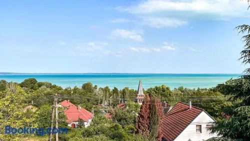 Belvárosi ház gyönyörű panorámával - Image 1