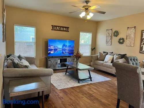 Cozy House in Fallon- 3BedRoom, 2BathRooms - Image 1