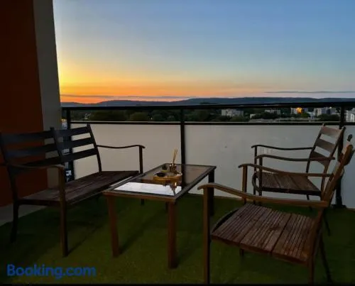 Appartement moderne avec terrasse Vue dégagée - Image 1
