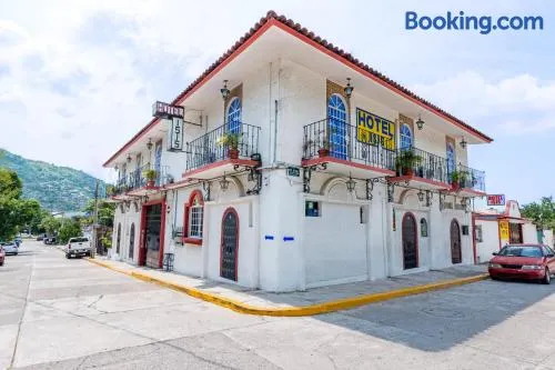 Hotel Isis - Image 1