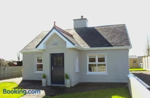 Heather Cottage and Shepherds Hut - Image 1