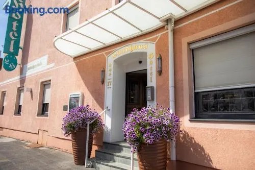 Landhaus Hotel Neuss - Image 1