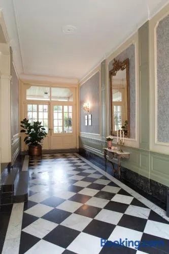 La Porte Cochère - Image 1